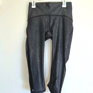 Lululemom High-Rise crop